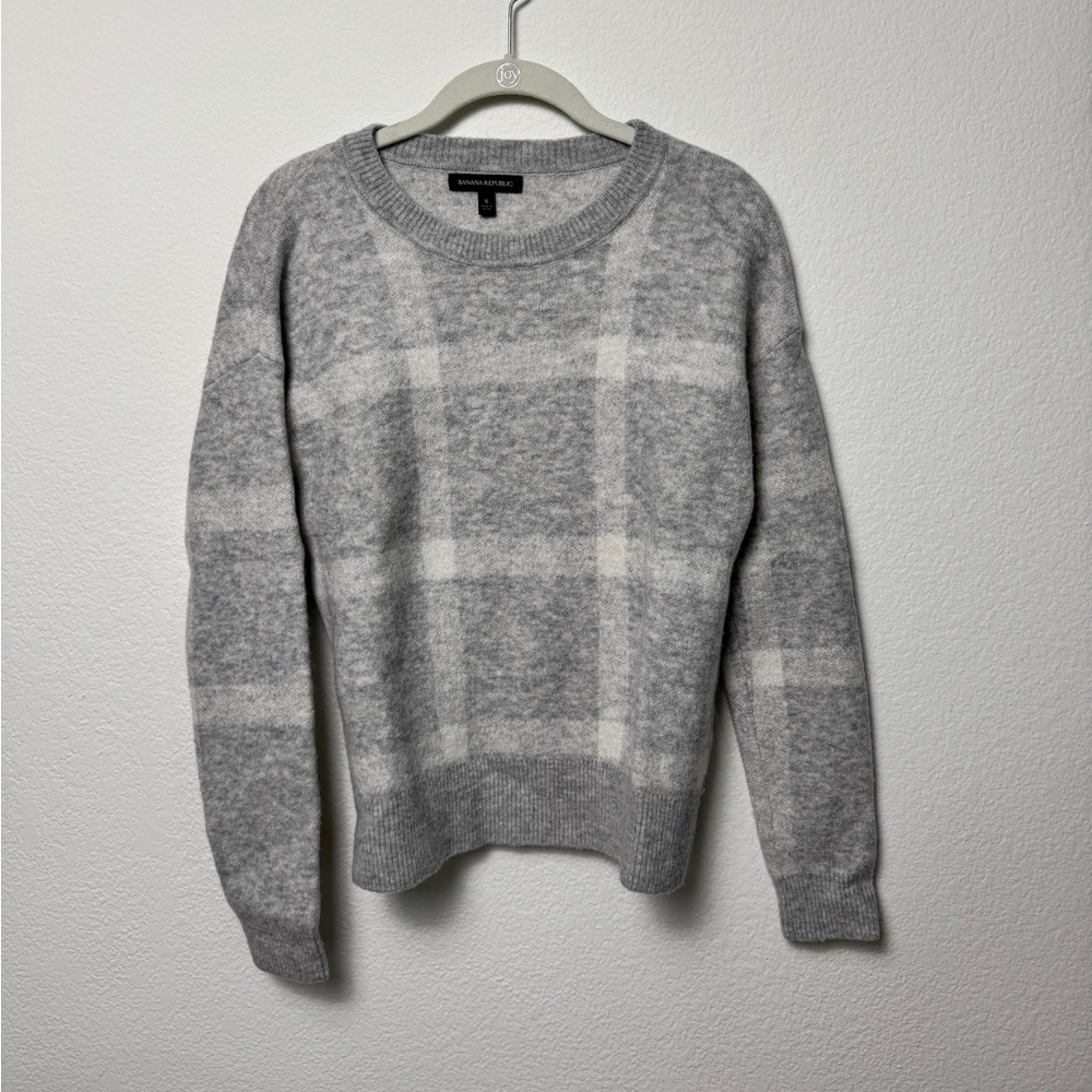 Banana Republic Grey Sweater